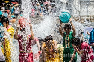 泰国传统泼水节的由来和传说