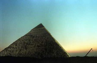 埃及金字塔考古发现了多少年